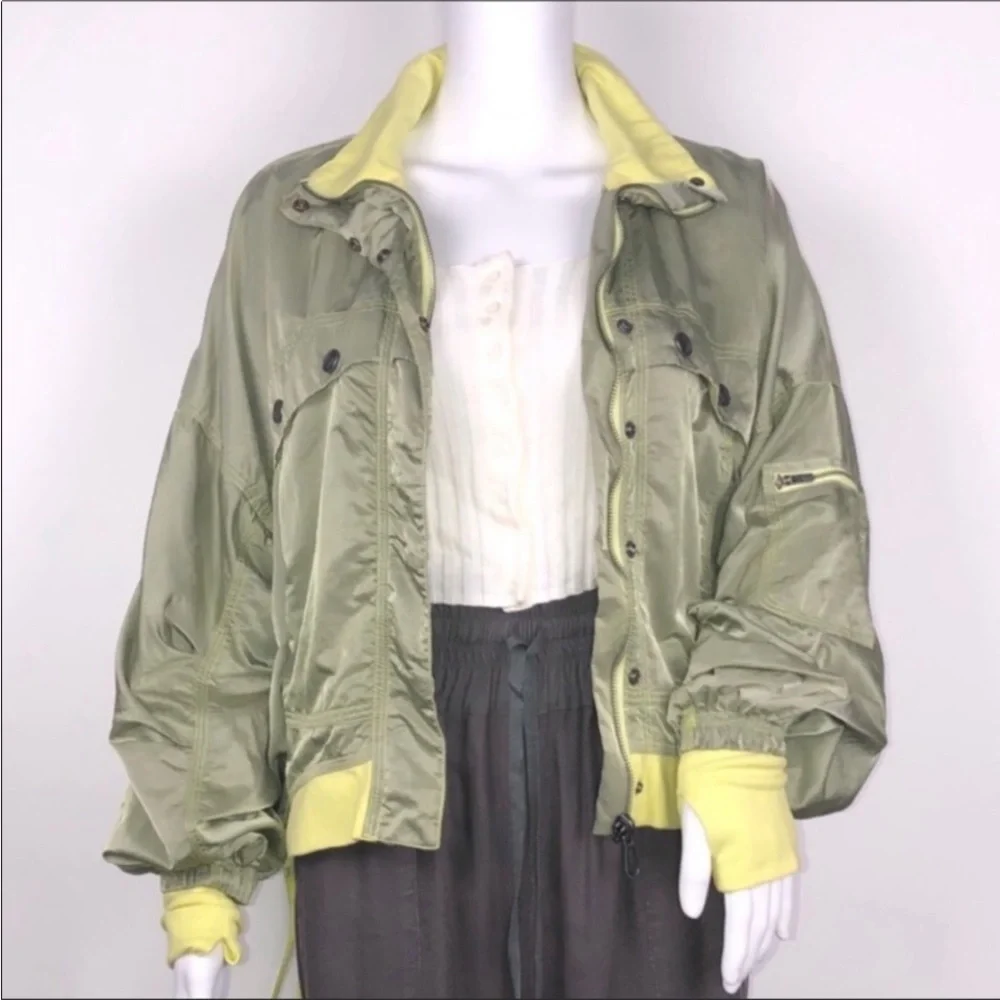 Free People Movement Olive Green &Yellow Reversible Windbreaker Opal Jacket SzXS - Picture 2 of 16